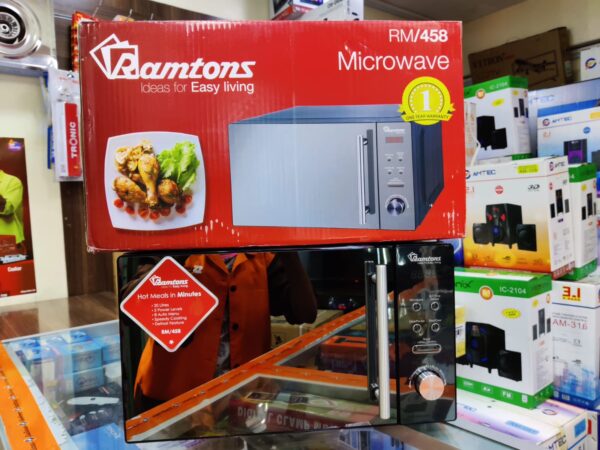 Ramtons RM/458 - Digital Glass Microwave, 700W - 20L
