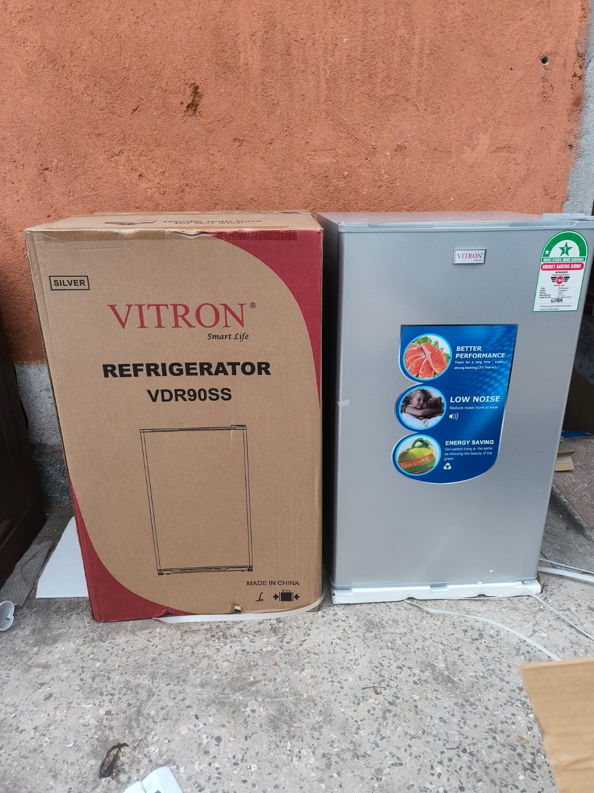 VITRON 90 L SINGLE DOOR REFRIGERATOR