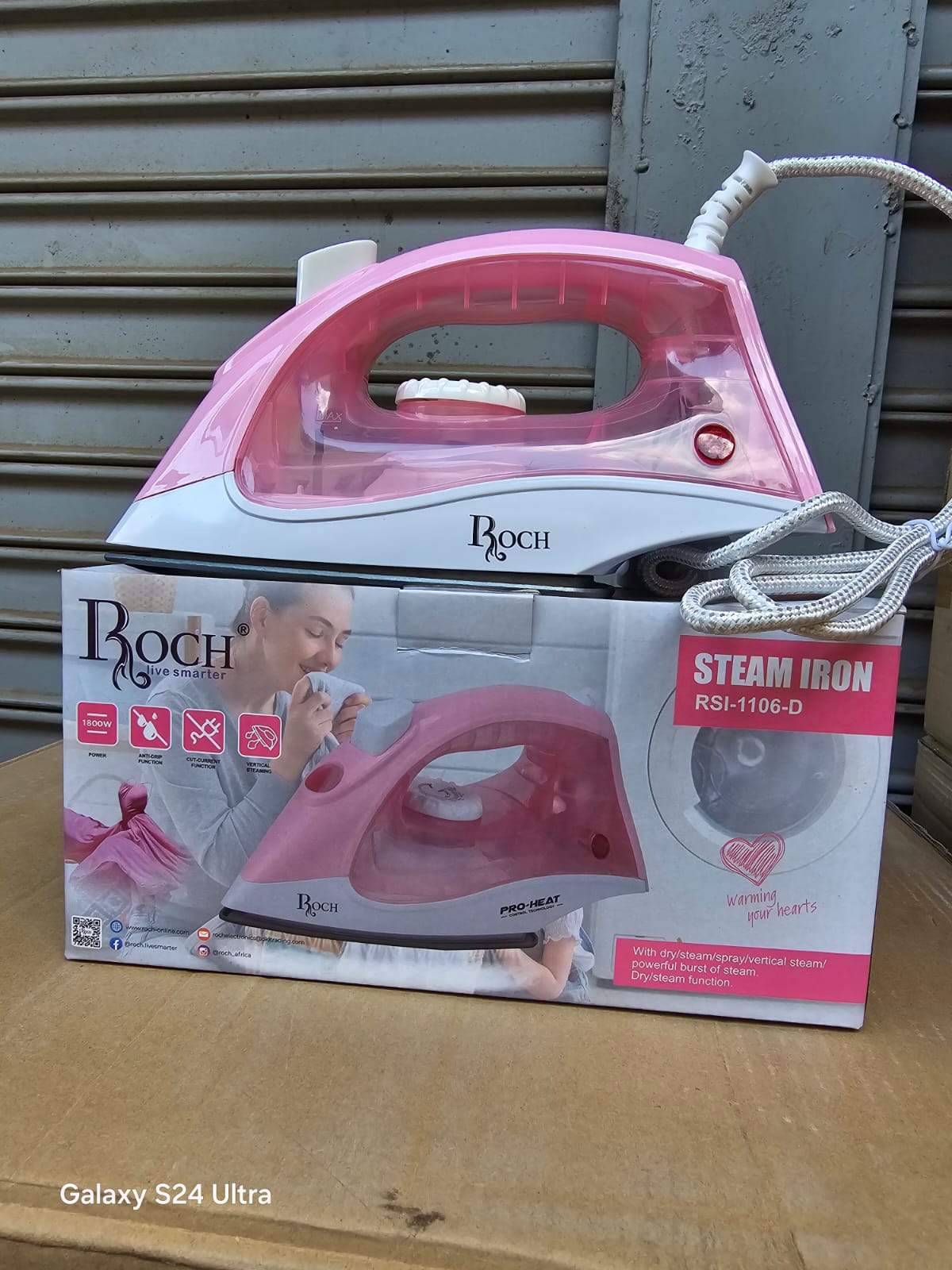 ROCH STEAM IRON BOX