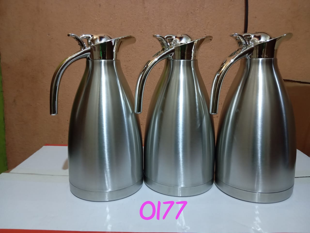 2 LITRES STAINLESS STEEL VACUUM FLASK