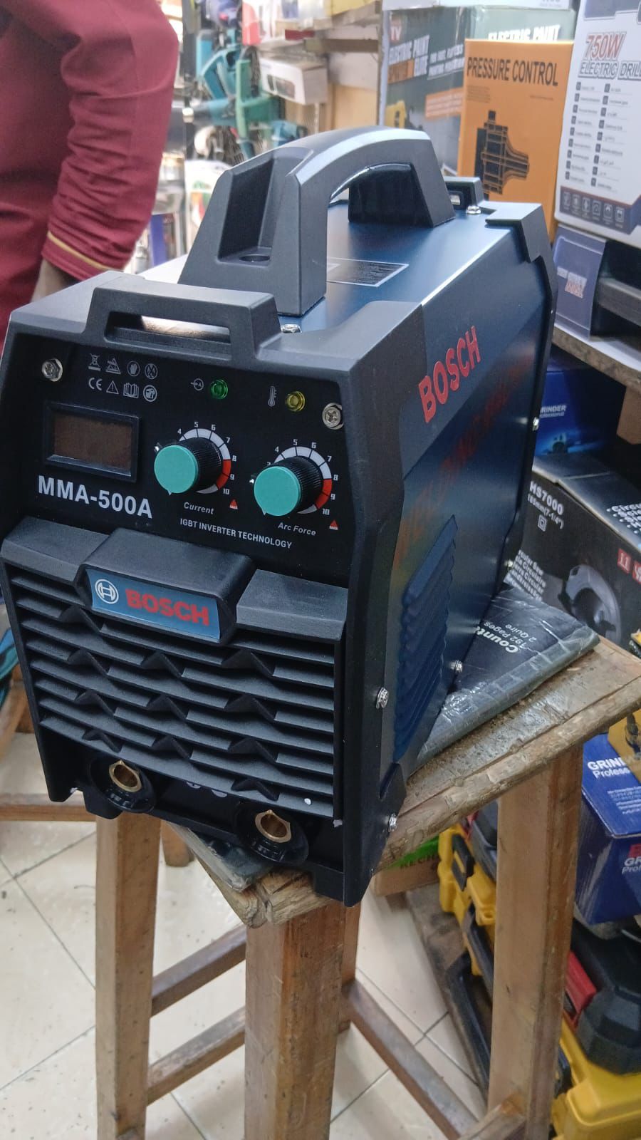 BOSCH 500 A WELDING MACHINE