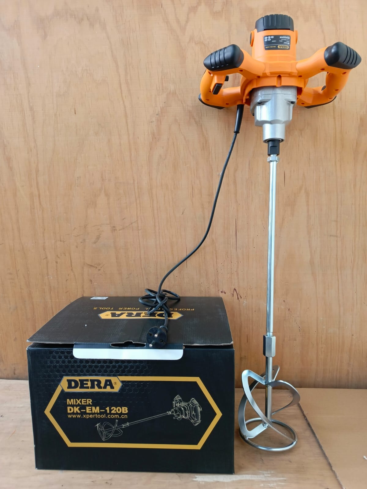 Dera Paint Mixer | Heavy Duty Electric Cement and Paint Mixing Machine for Construction, Mortar & Adhesive Mixing - Image 2