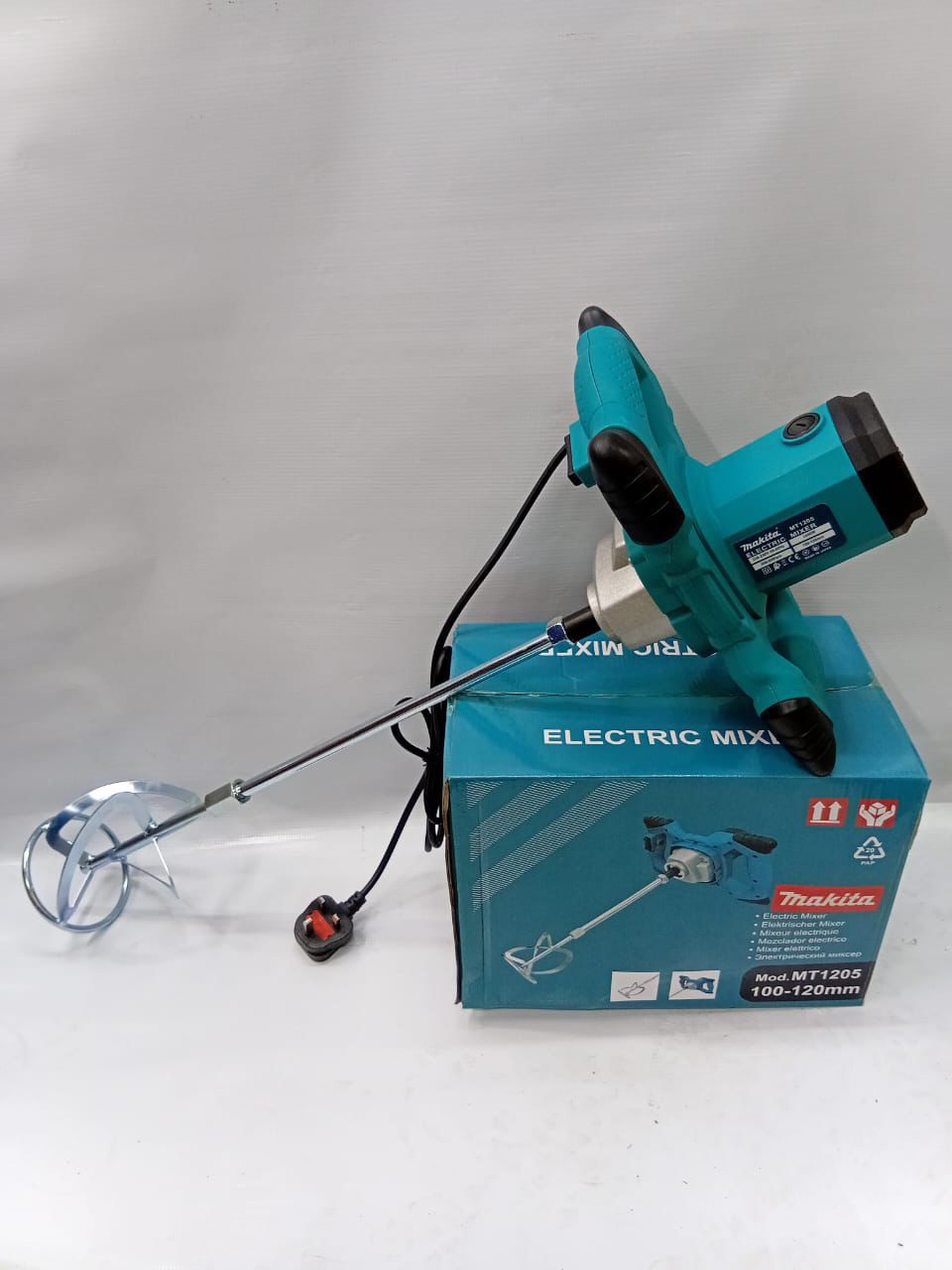 Makita Paint Mixer | Heavy Duty Electric Paint Stirrer Drill for Cement, Paint & Construction Mixing Tool